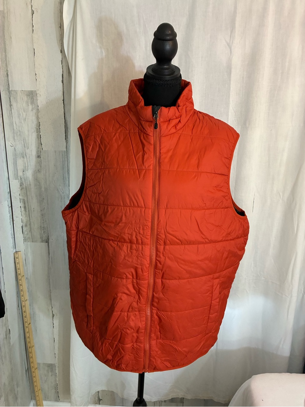 Swiss Tech Quilted Sleeveless Puffer Vest - Orange